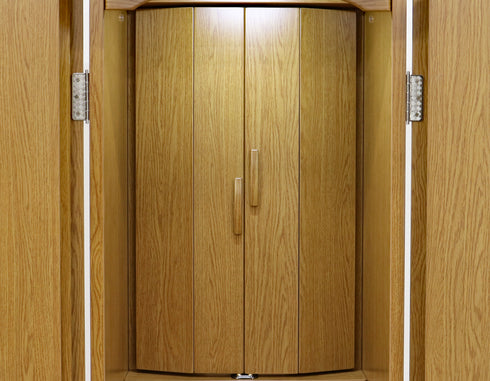 Soka Gakkai Furniture-style Buddhist Altar "Collect" Manually-operated cabinet door Available in 2 colors
